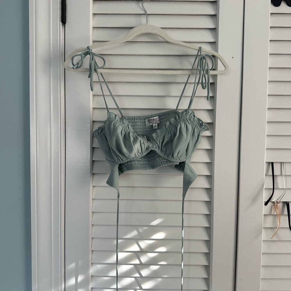 Elegant Tie-Strap Crop Top